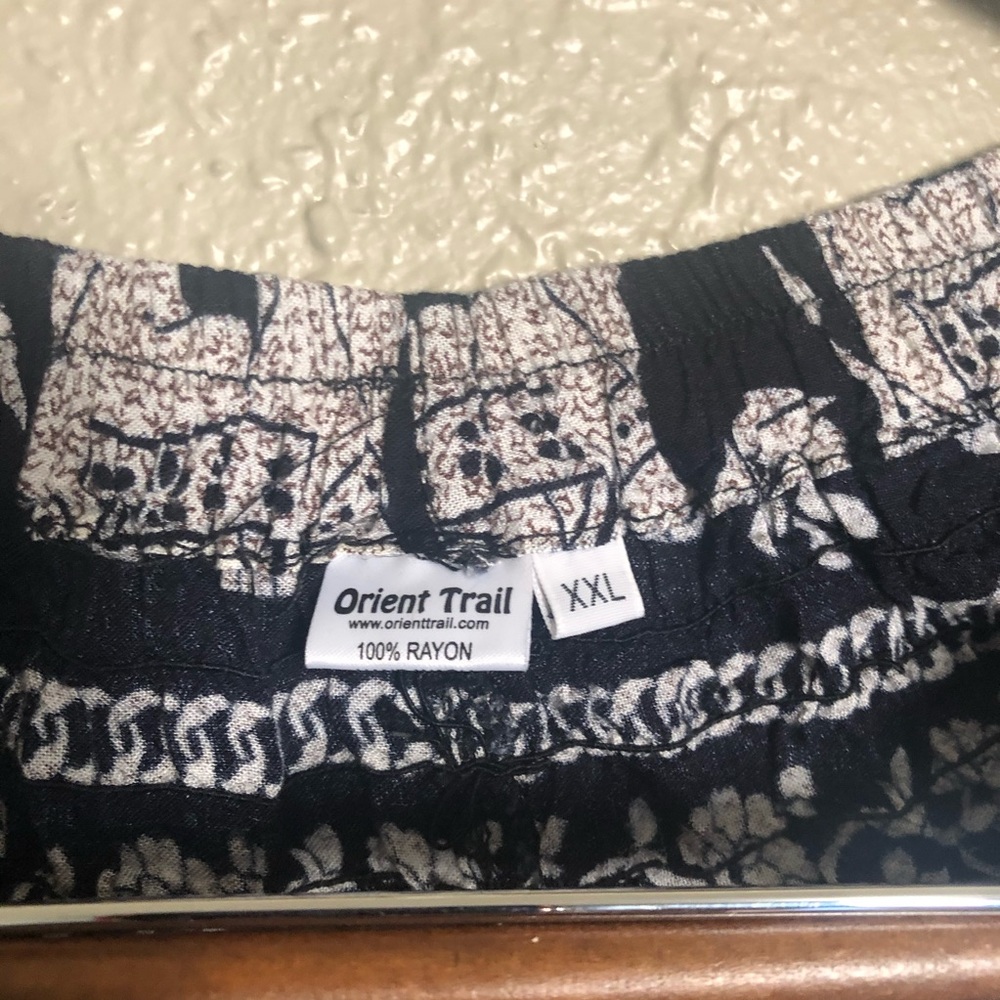 Wide leg elephant print pant - plus xxl - Picture 5 of 5